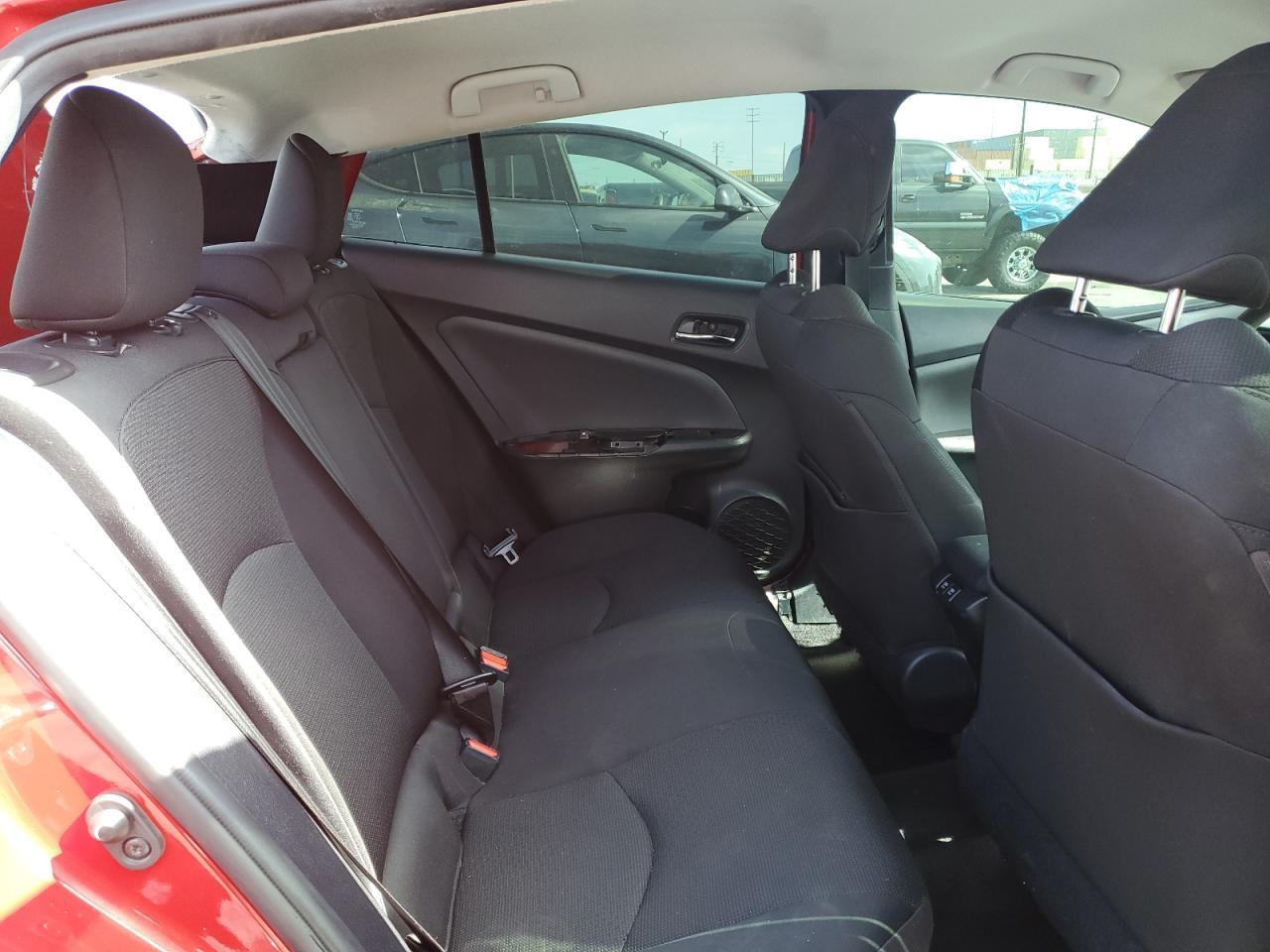 2019 TOYOTA PRIUS