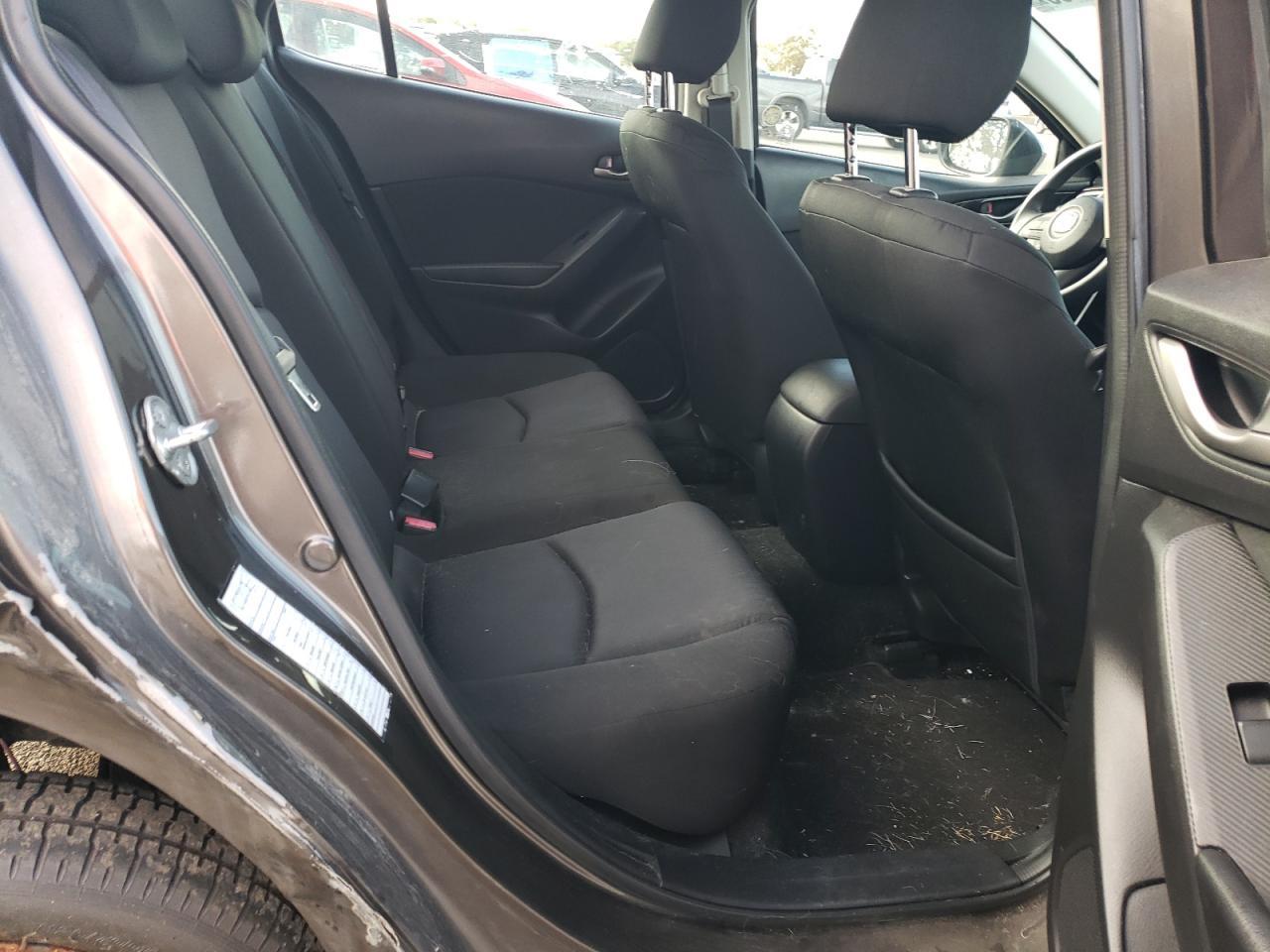 2015 MAZDA 3