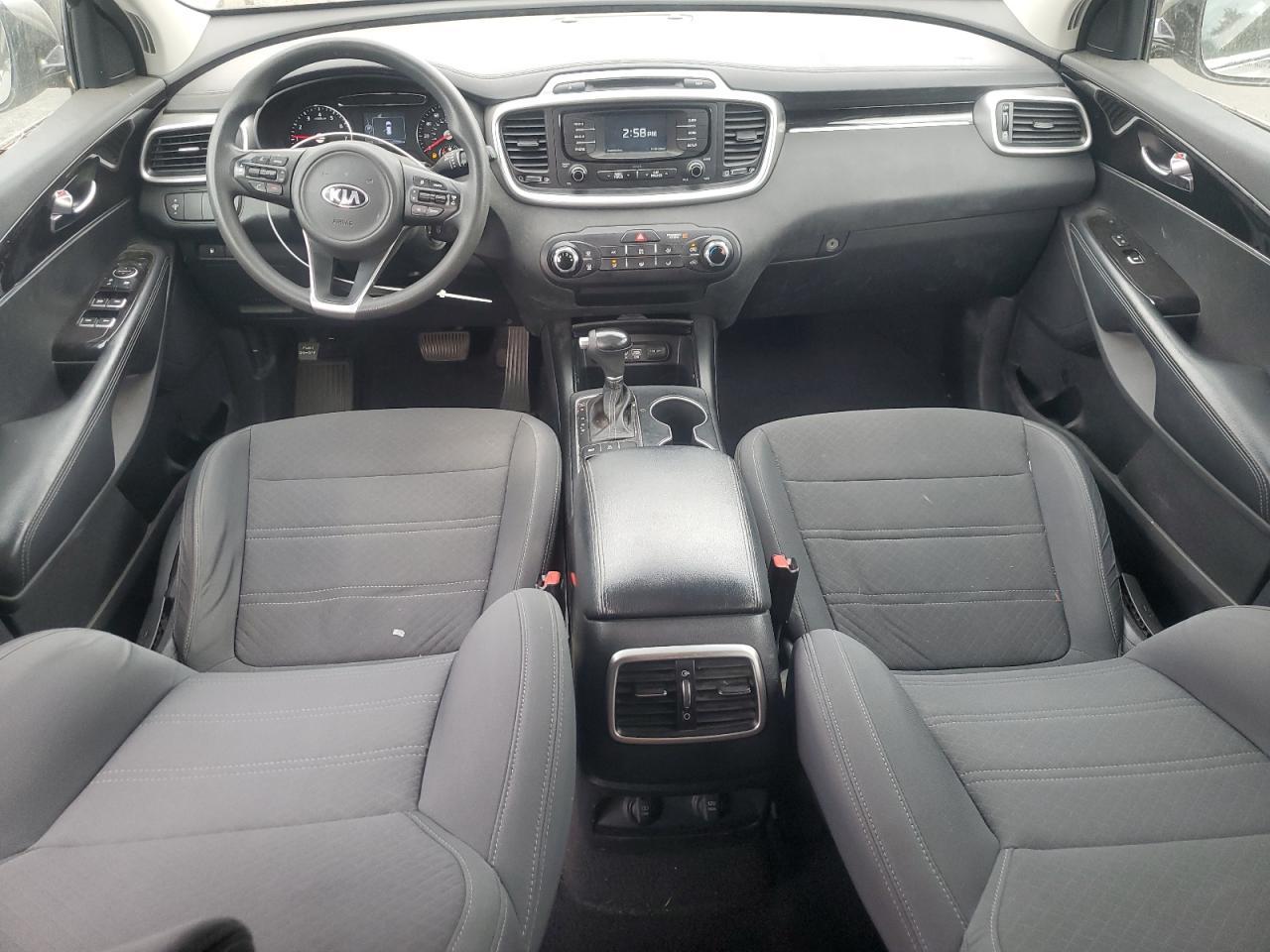 2017 KIA SORENTO