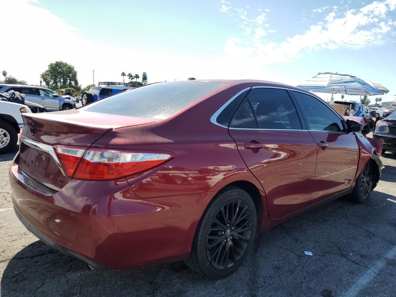 2016 TOYOTA CAMRY