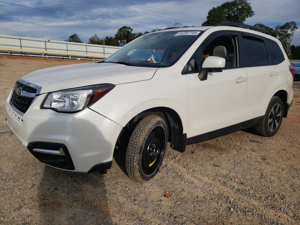 2017 SUBARU FORESTER