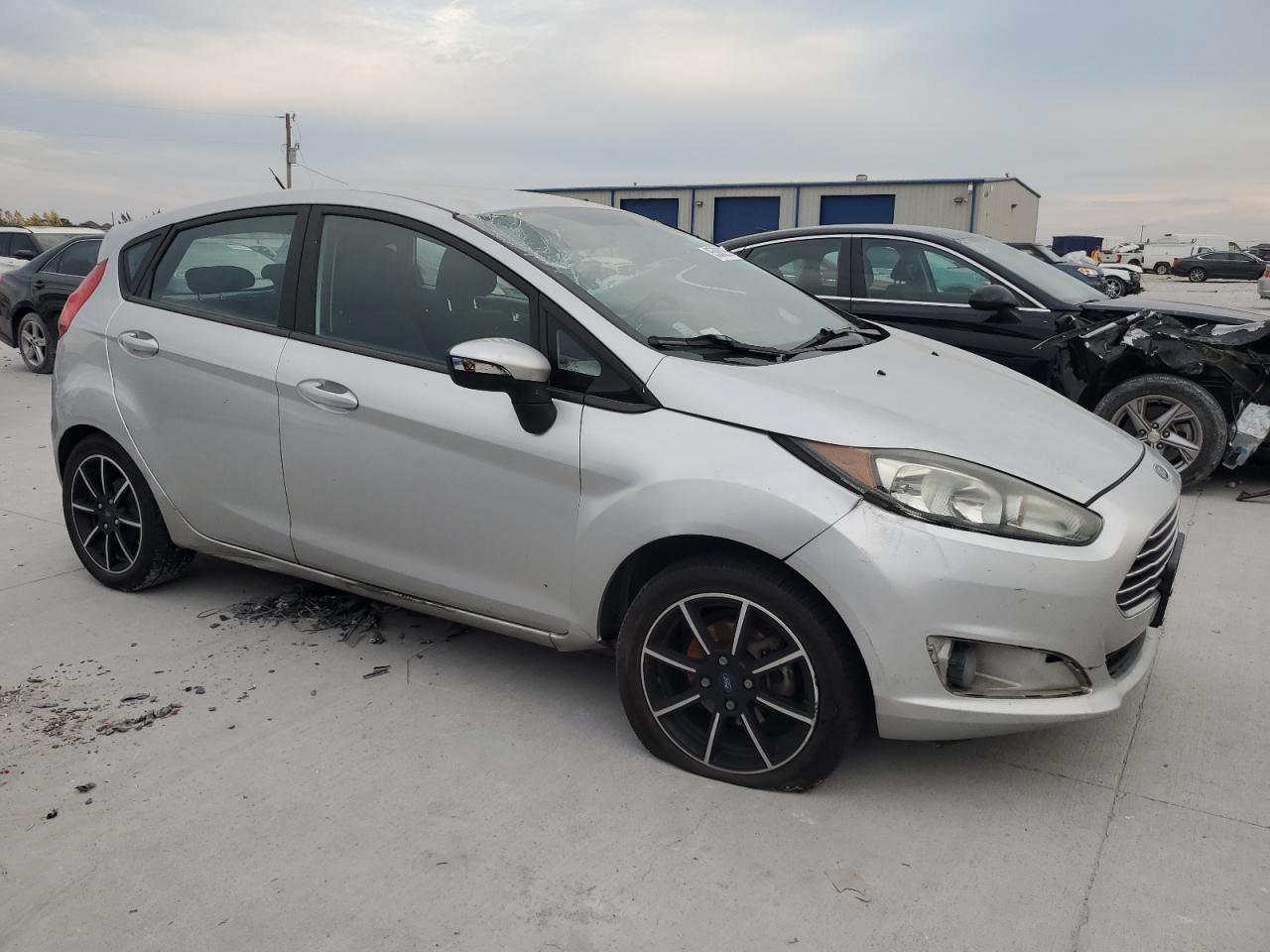 2015 FORD Fiesta