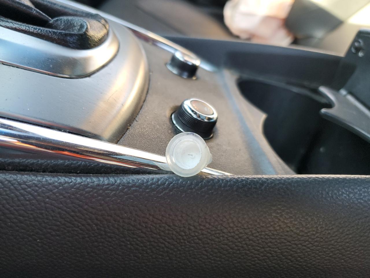 2012 INFINITI G37