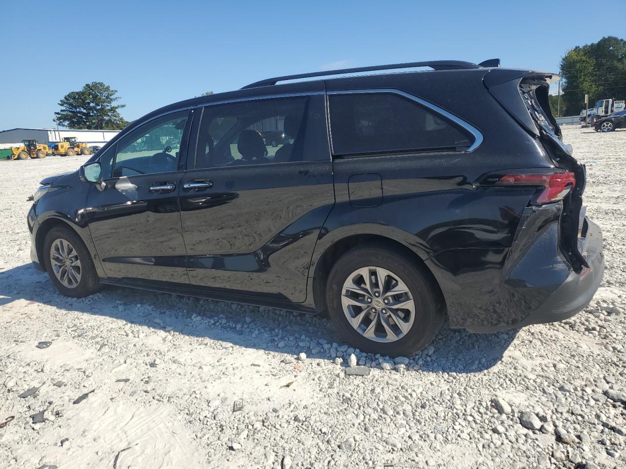 2023 TOYOTA SIENNA