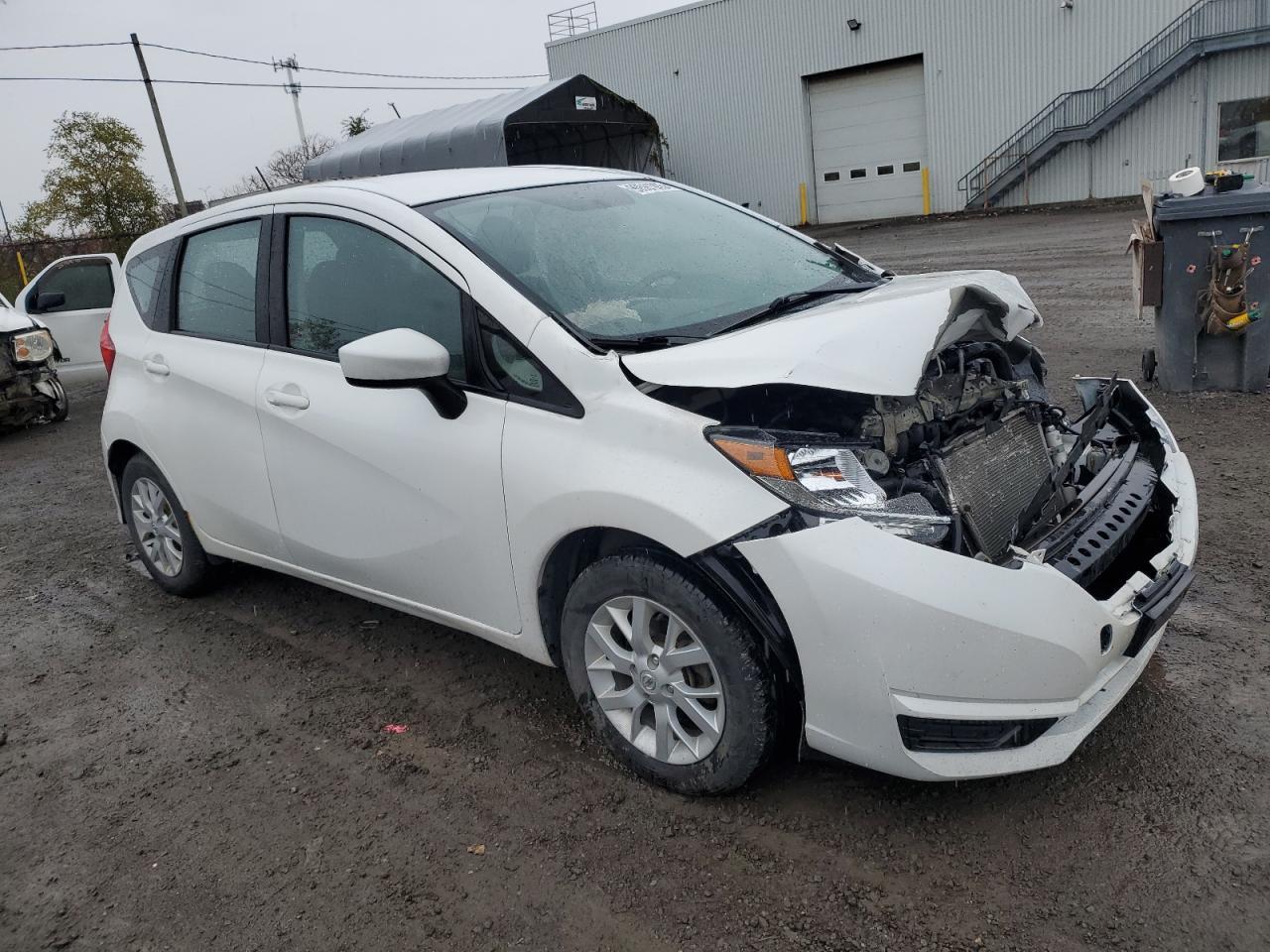 2017 NISSAN Versa Note