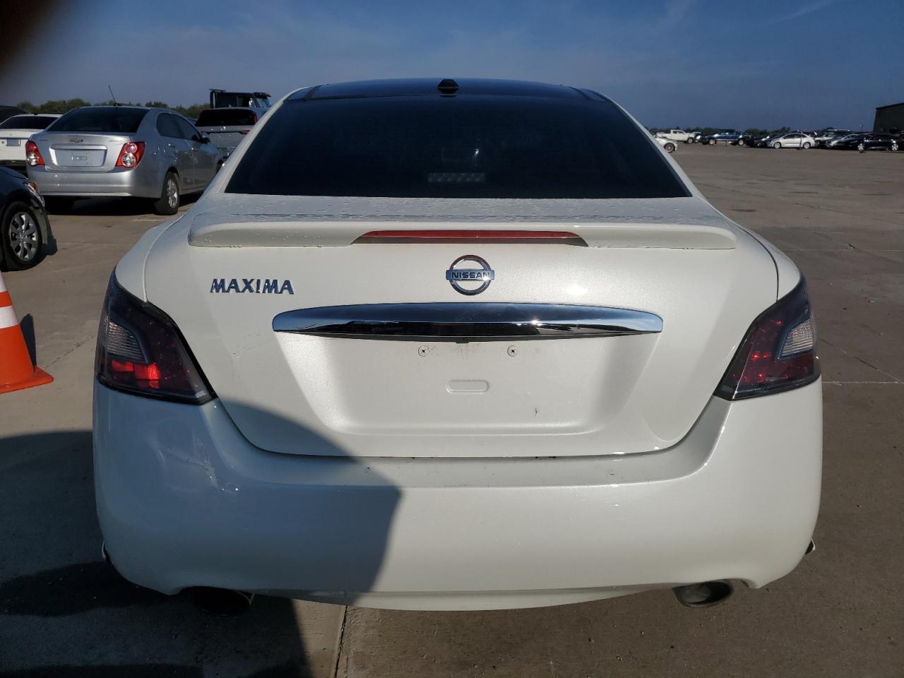 2014 NISSAN Maxima