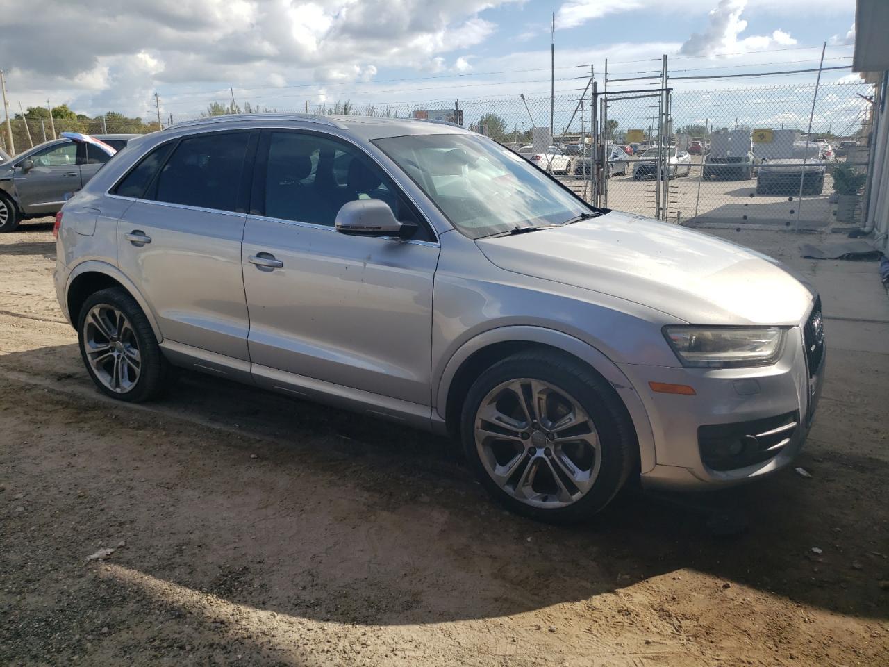 2015 AUDI Q3