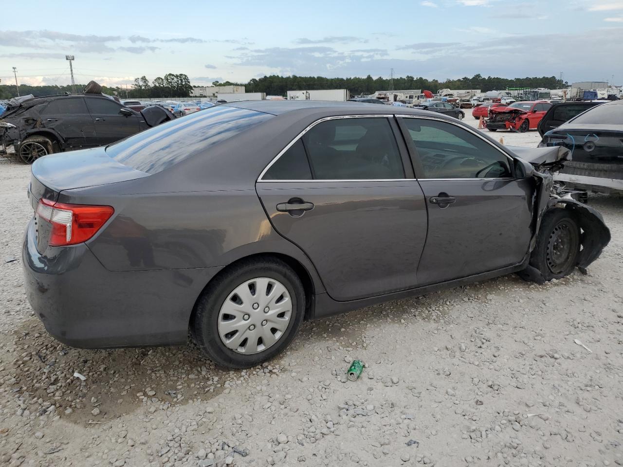 2013 TOYOTA CAMRY