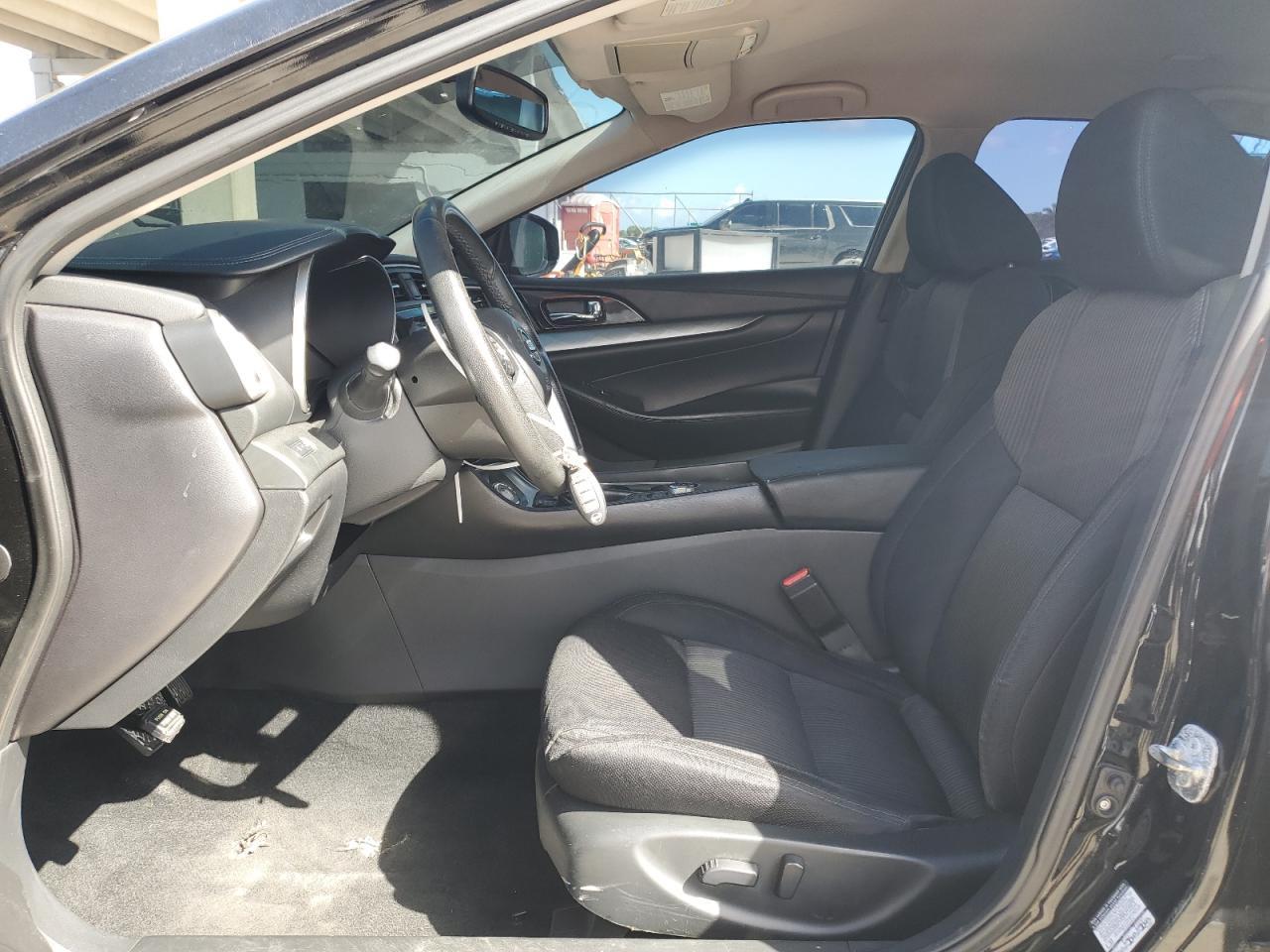 2016 NISSAN Maxima