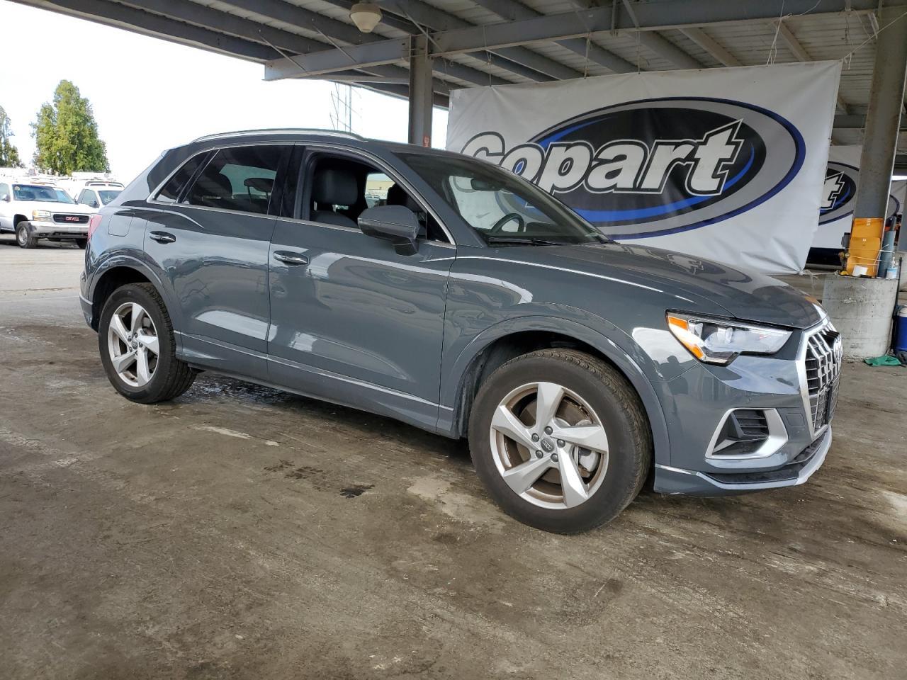 2020 AUDI Q3
