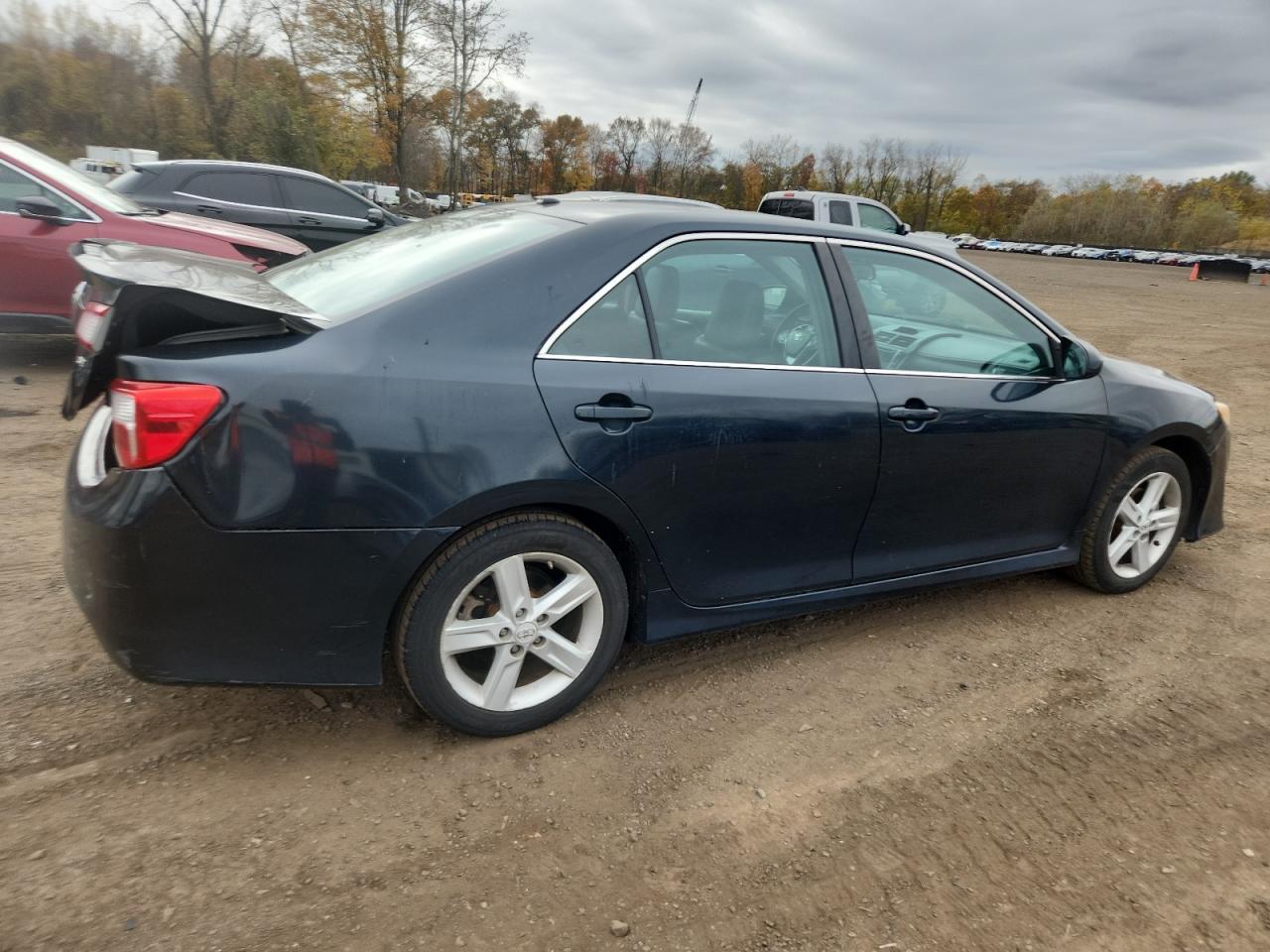 2013 TOYOTA CAMRY