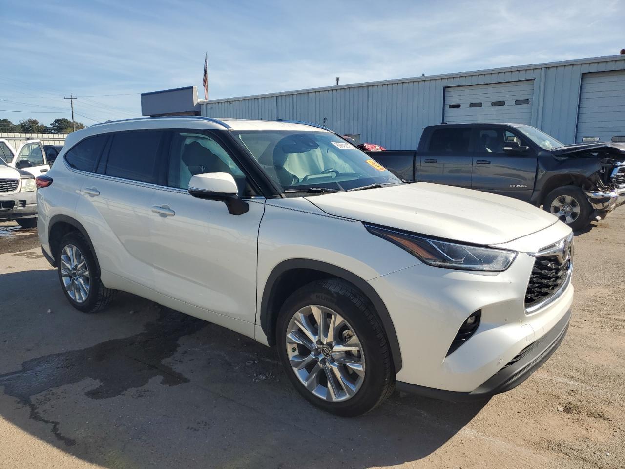 2021 TOYOTA HIGHLANDER