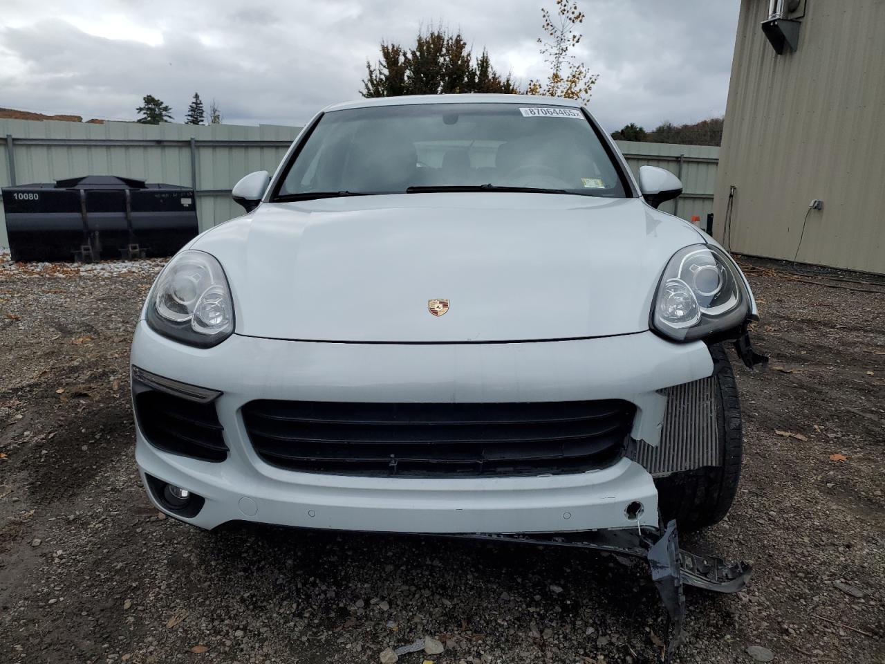 2015 PORSCHE CAYENNE