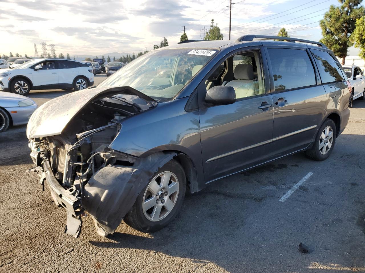 2006 TOYOTA SIENNA