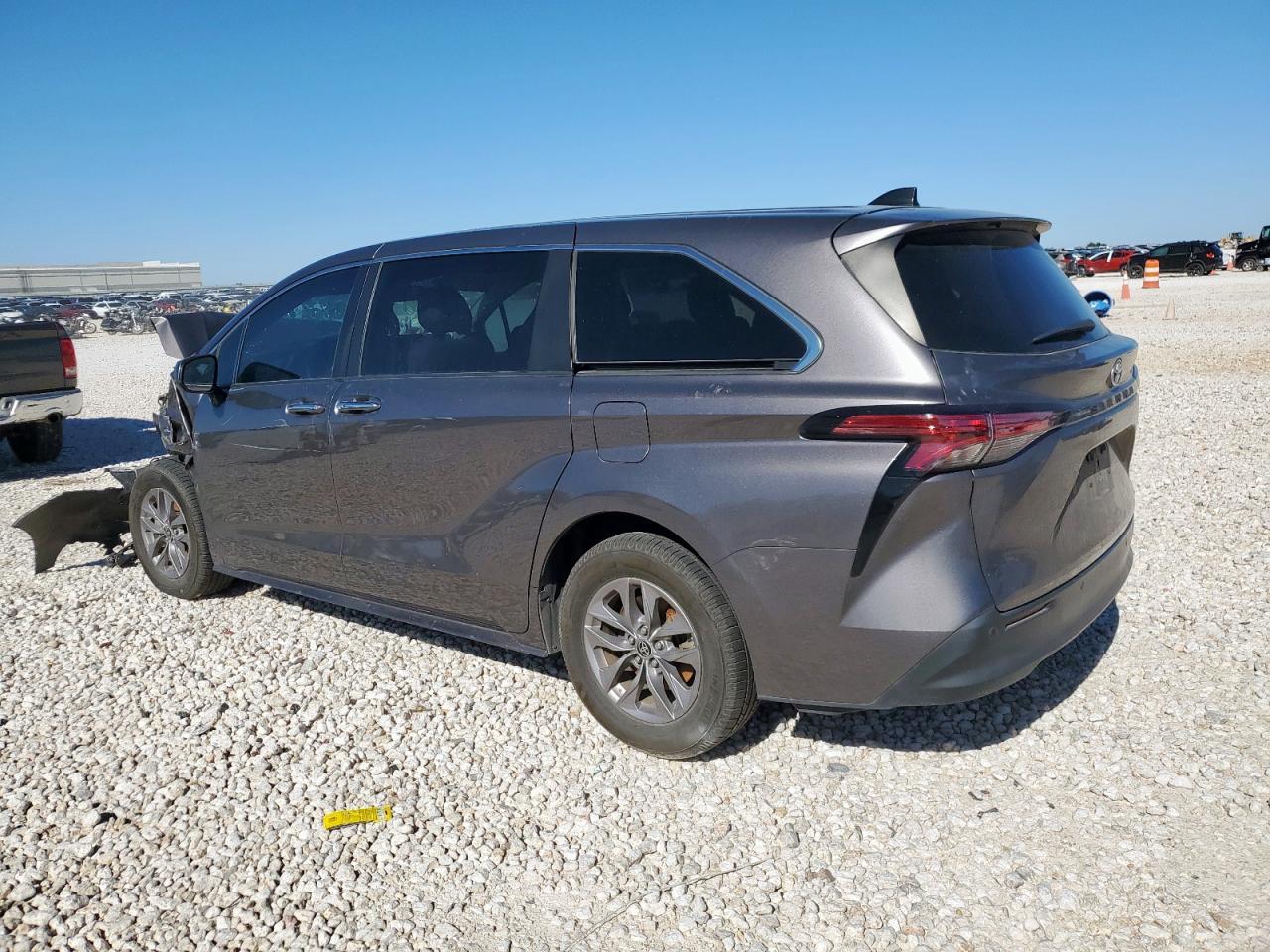 2022 TOYOTA SIENNA