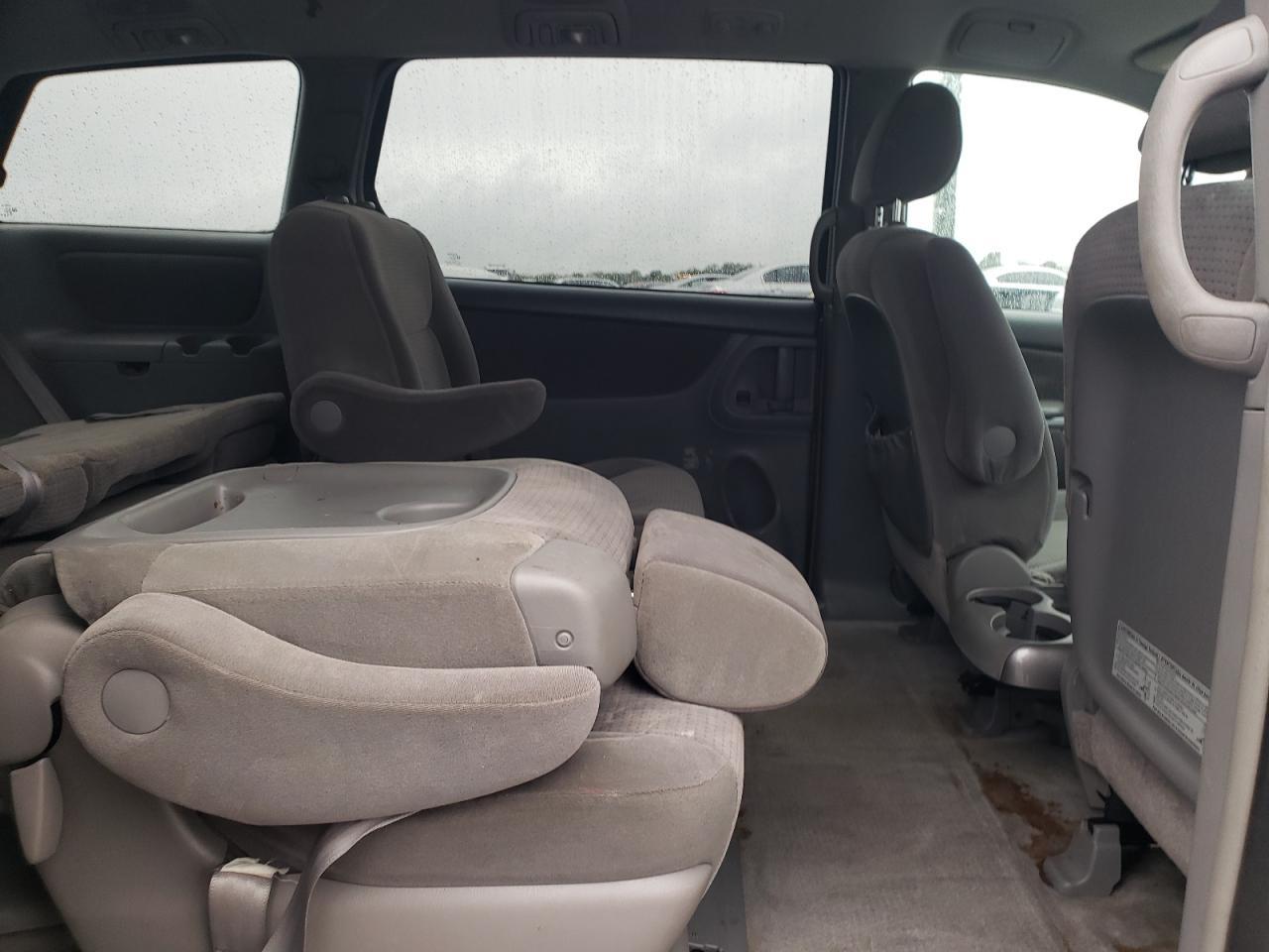 2006 TOYOTA SIENNA