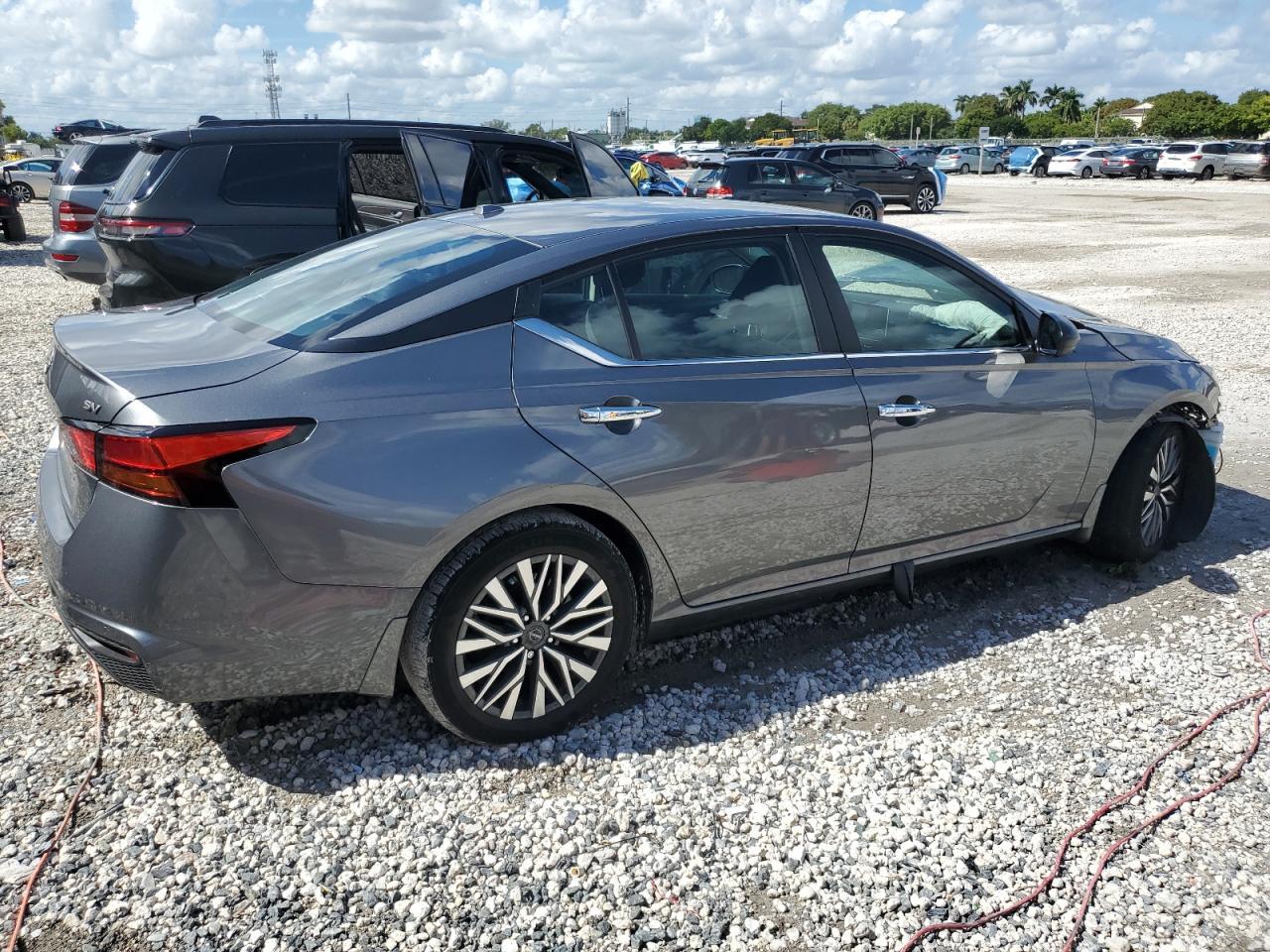2024 NISSAN ALTIMA