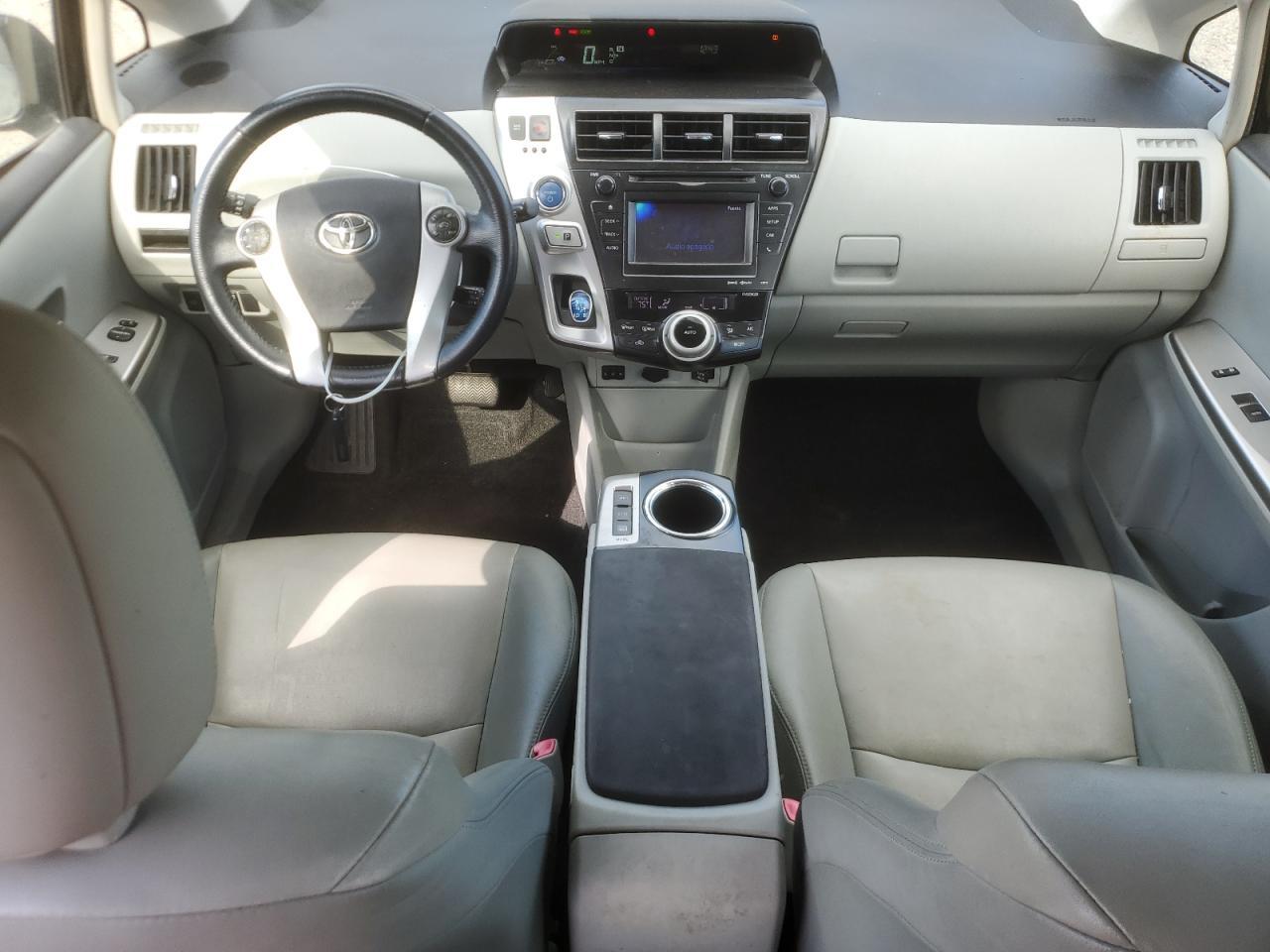 2013 TOYOTA PRIUS V