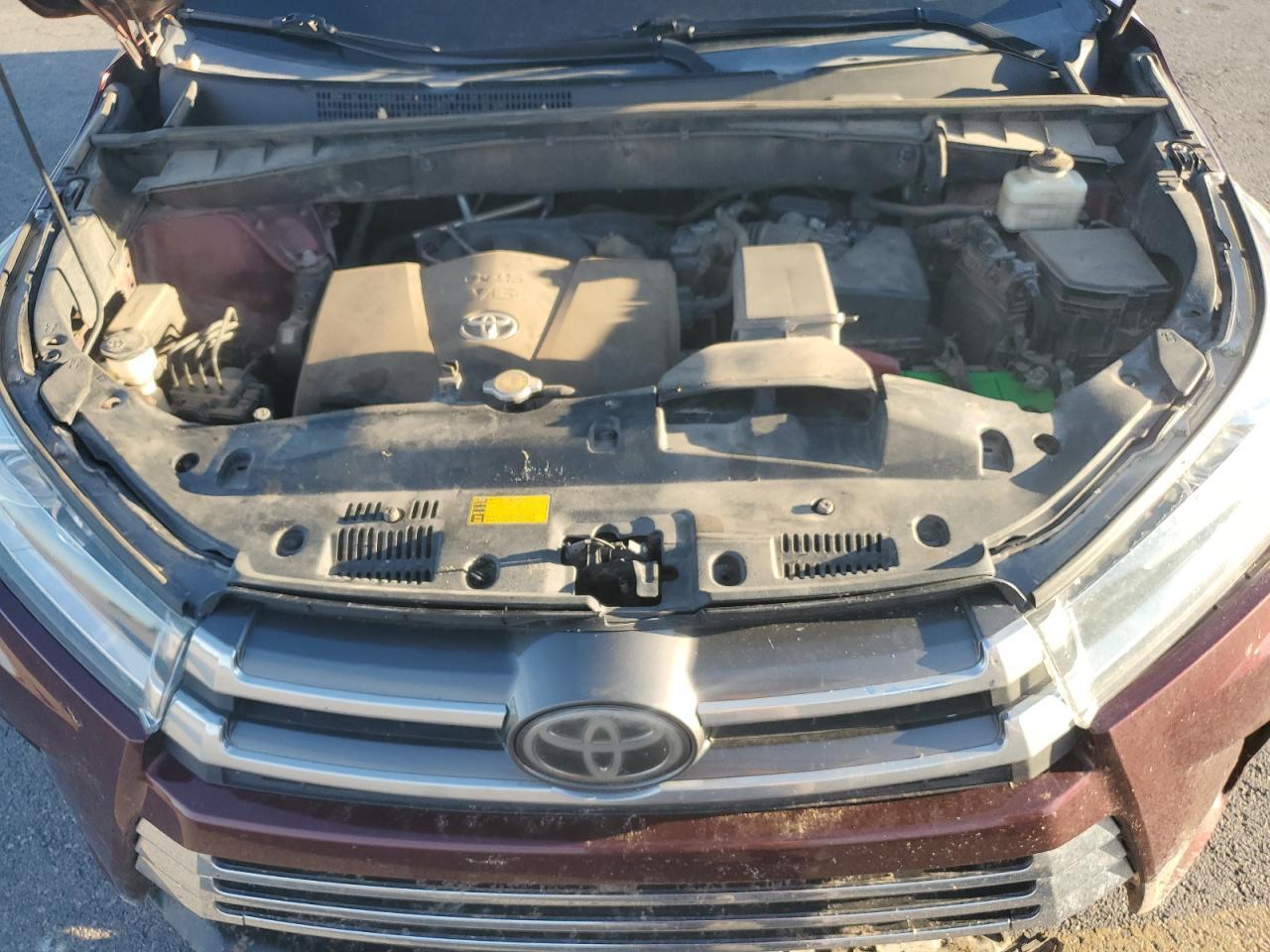 2017 TOYOTA HIGHLANDER