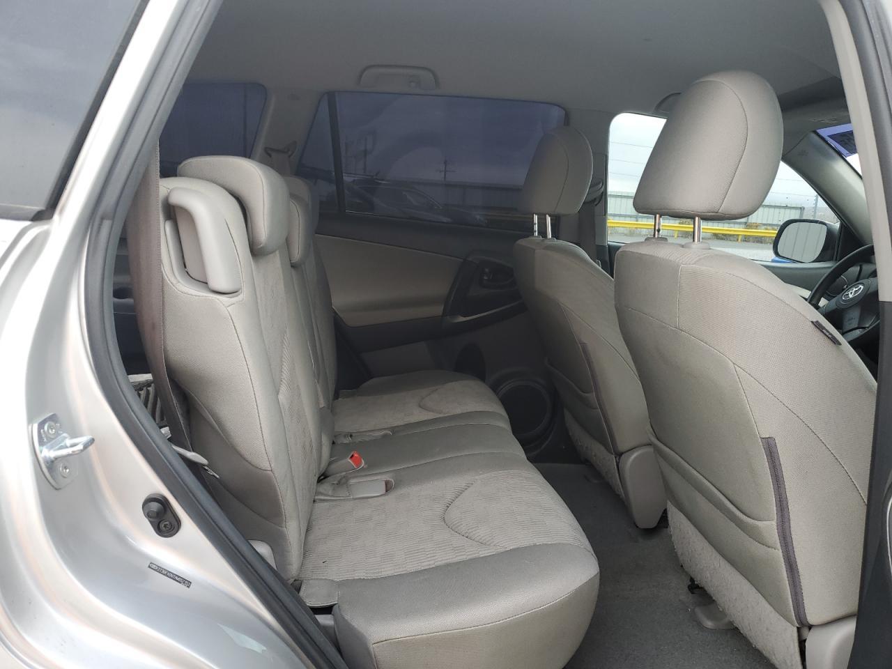 2010 TOYOTA RAV4