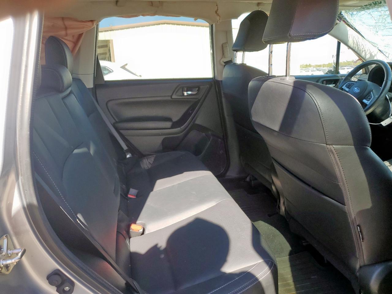2018 SUBARU FORESTER