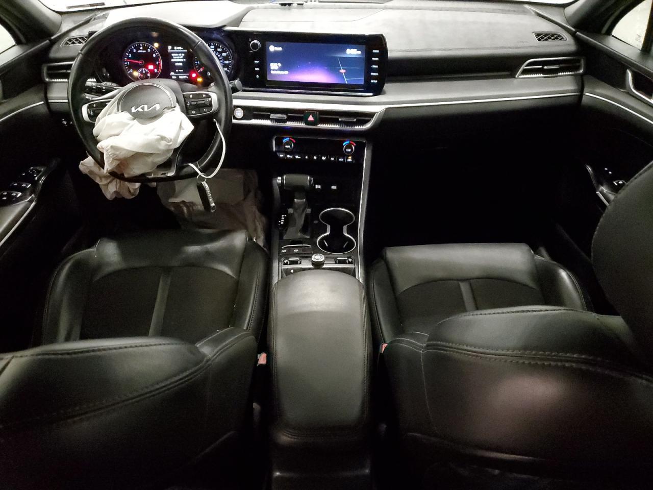2022 KIA K5