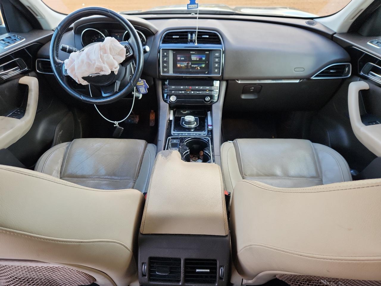 2017 JAGUAR F-Pace