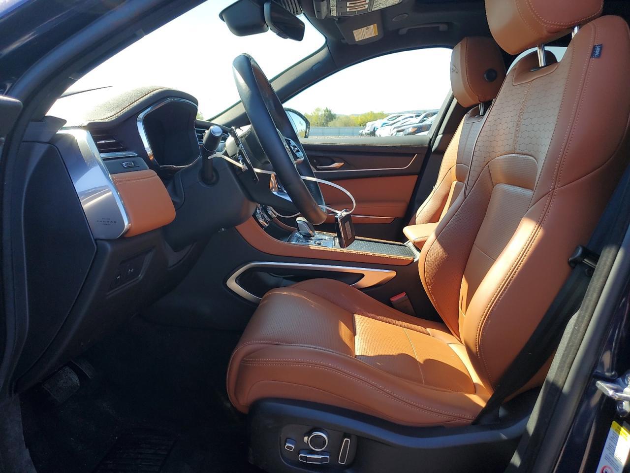 2025 JAGUAR F-Pace