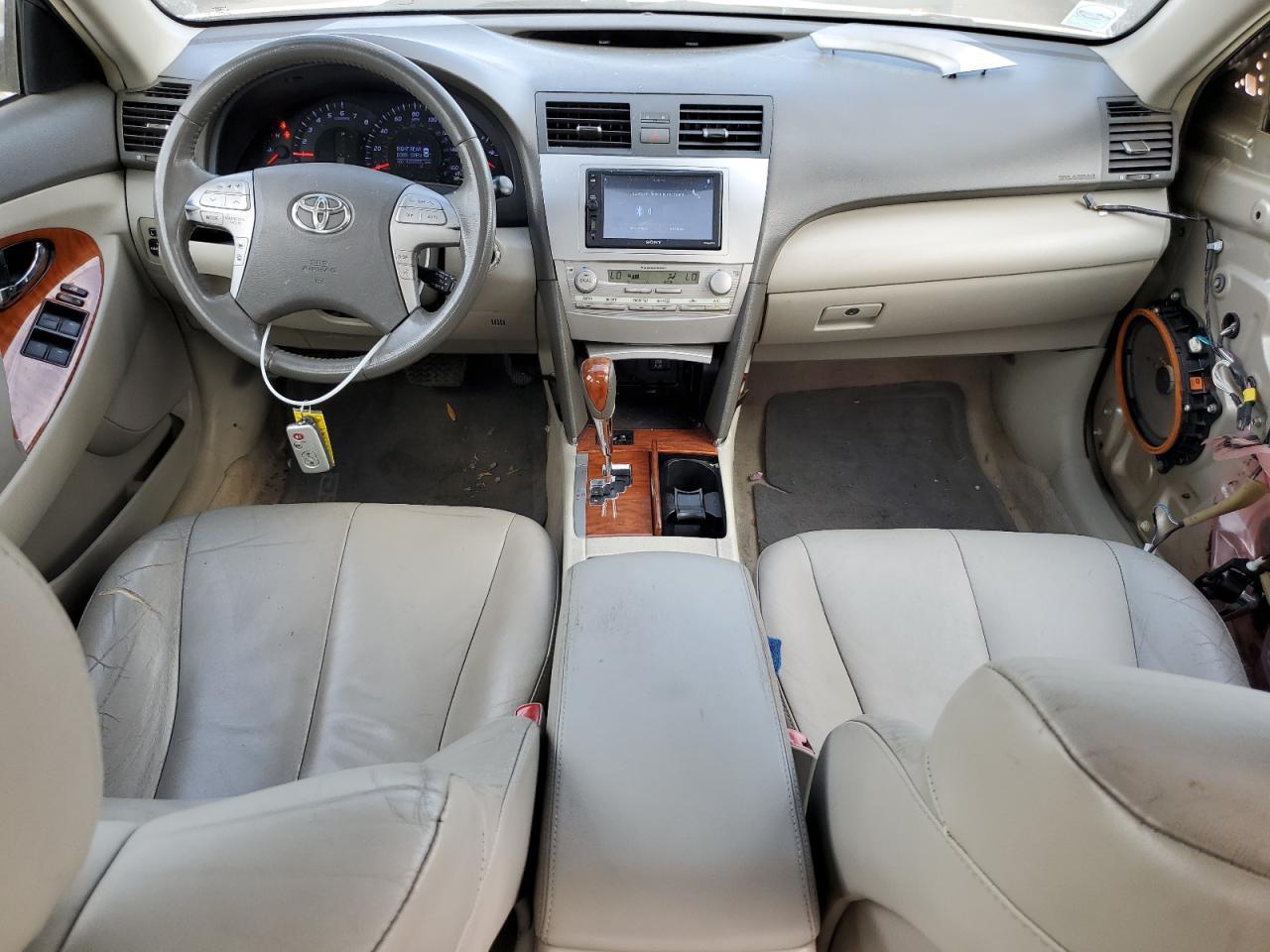 2010 TOYOTA CAMRY