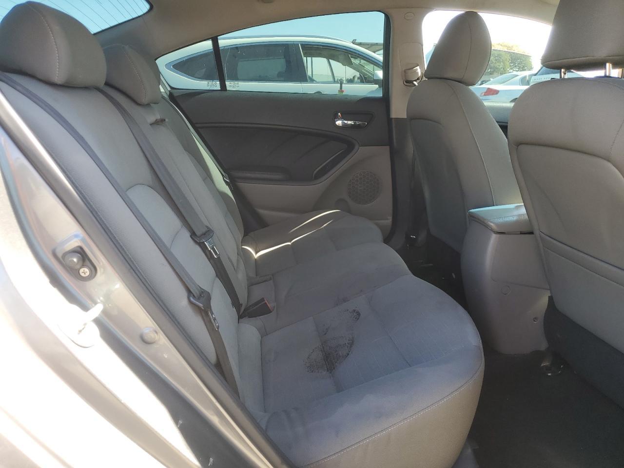 2016 KIA FORTE