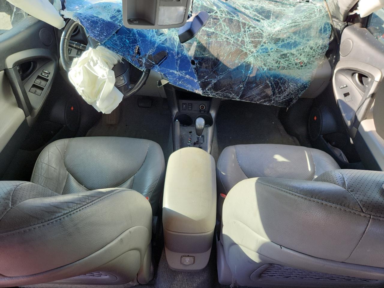 2011 TOYOTA RAV4