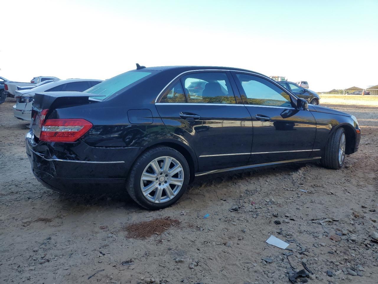 2013 MERCEDES-BENZ E-Class