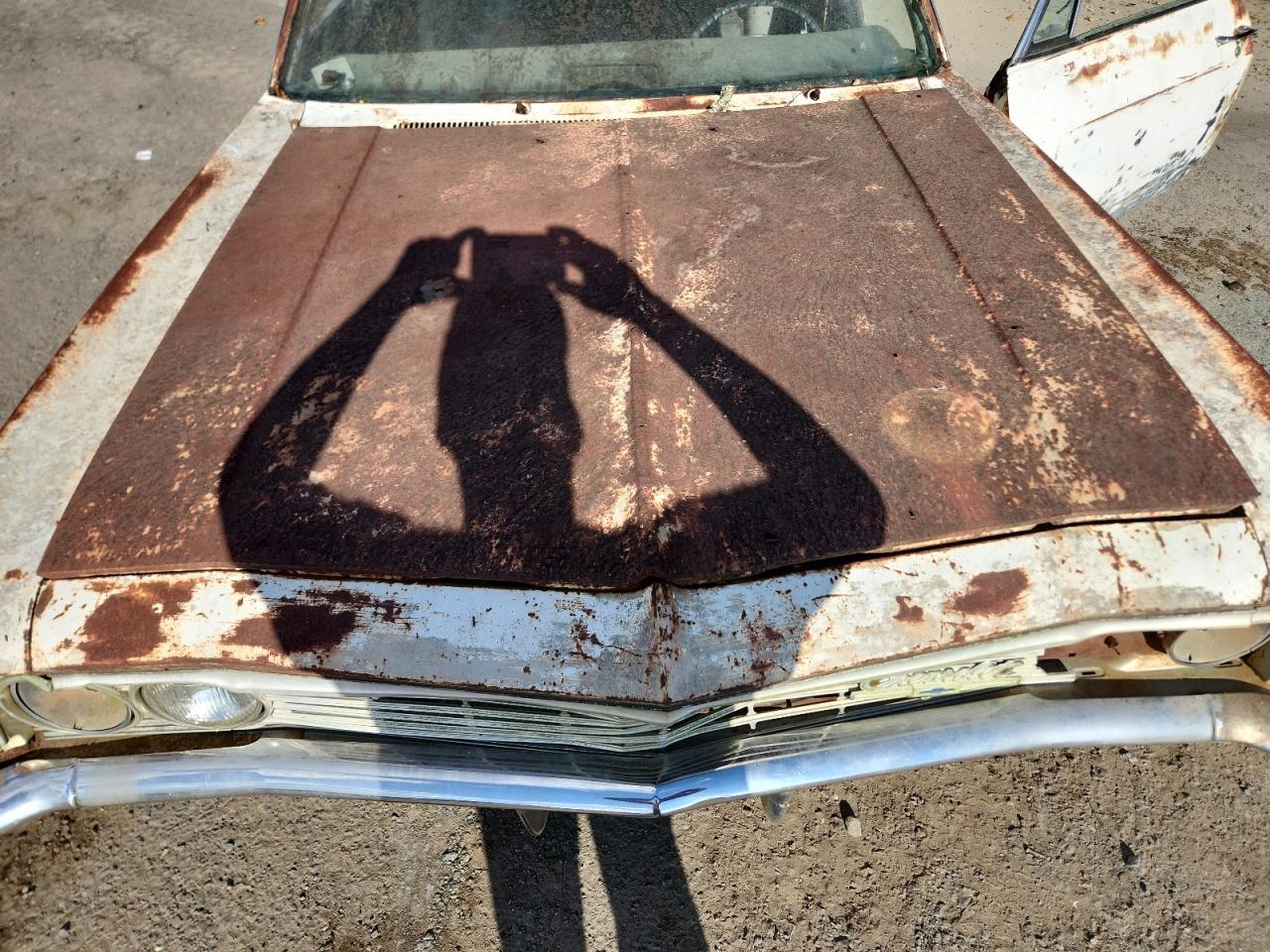 1966 CHEVROLET CAPRICE