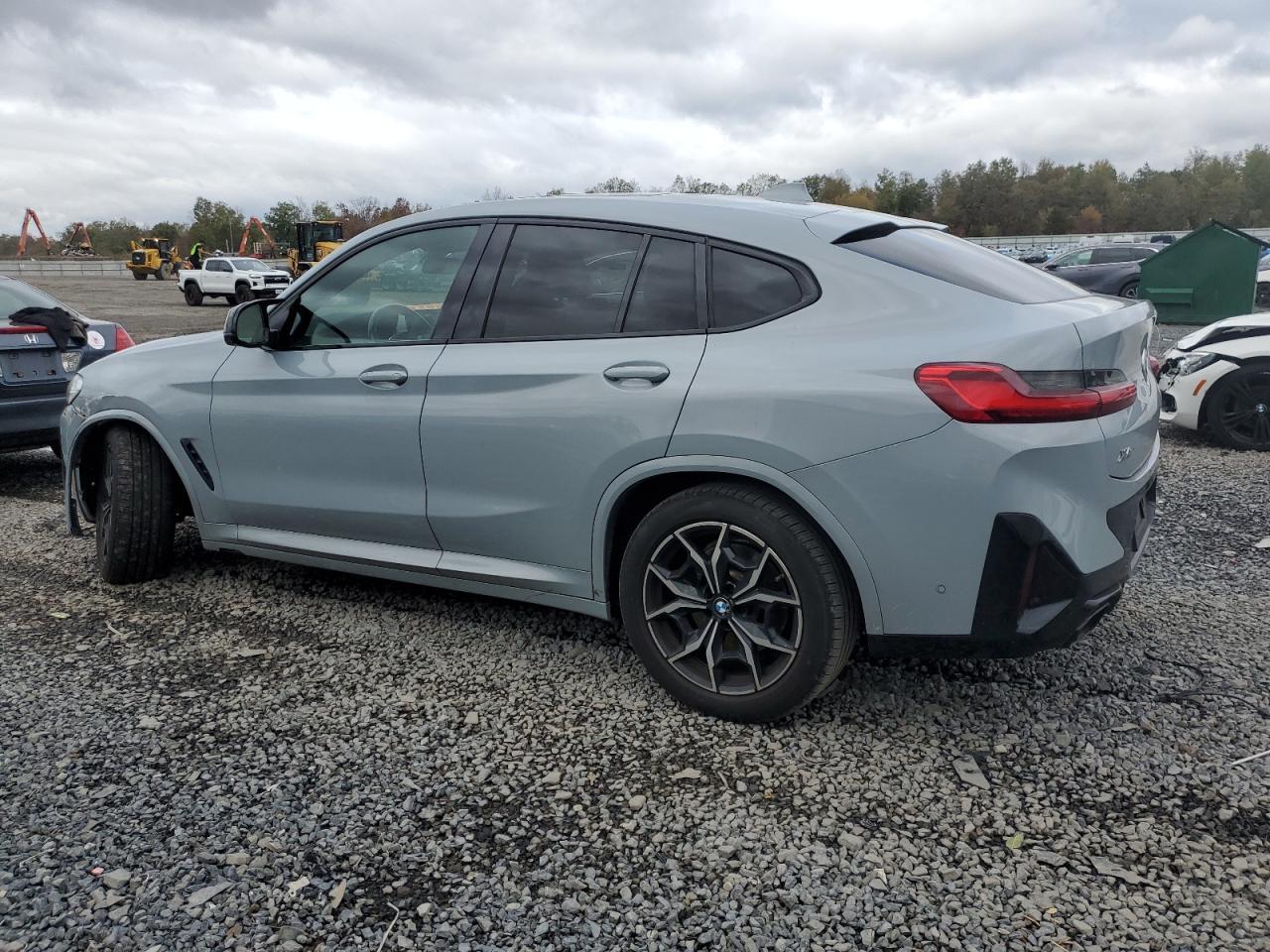 2022 BMW X4
