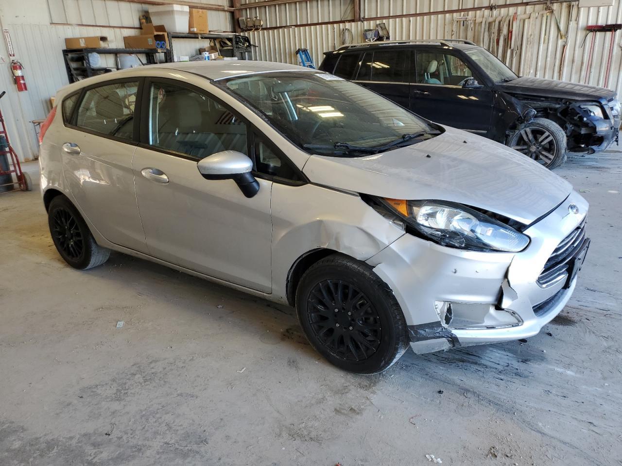 2017 FORD Fiesta