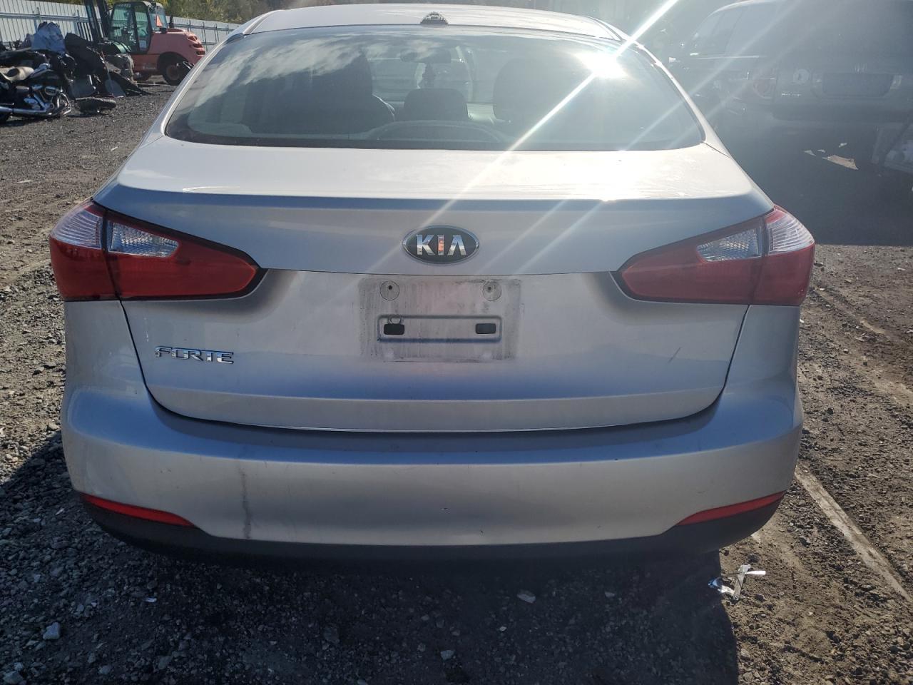 2016 KIA FORTE