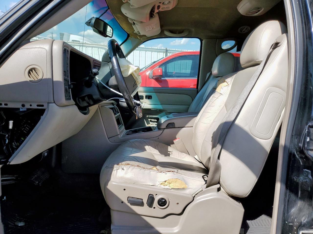 2003 CHEVROLET Tahoe