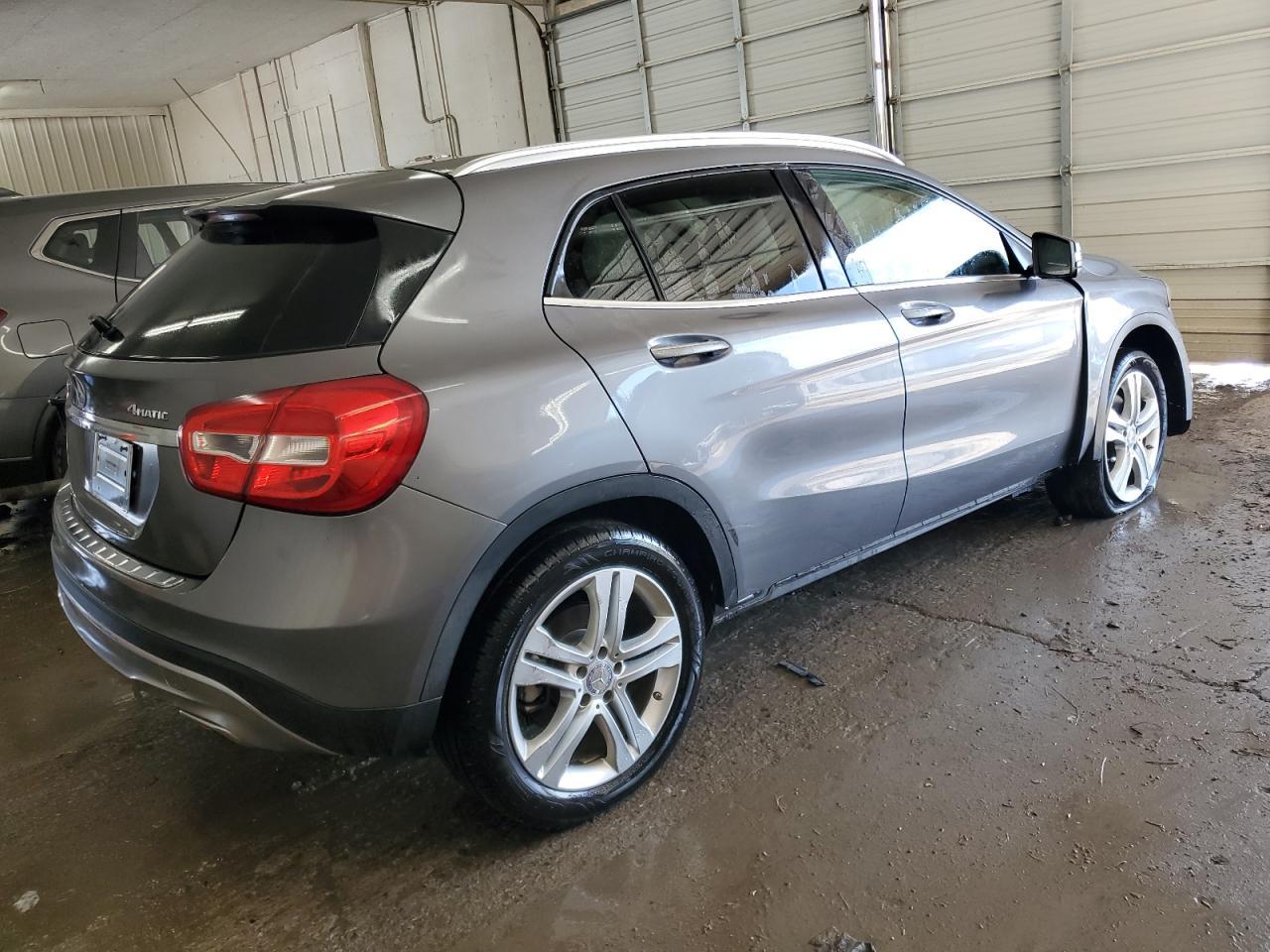 2016 MERCEDES-BENZ GLA-Class