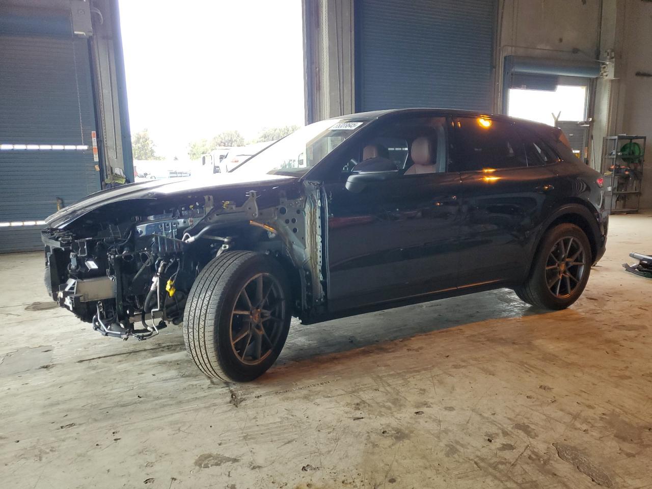 2024 PORSCHE CAYENNE
