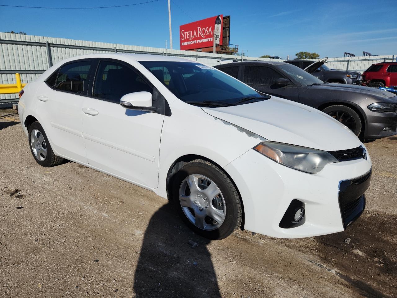 2015 TOYOTA COROLLA