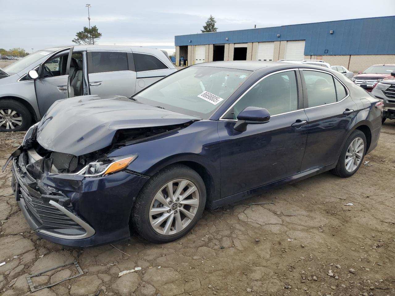 2022 TOYOTA CAMRY
