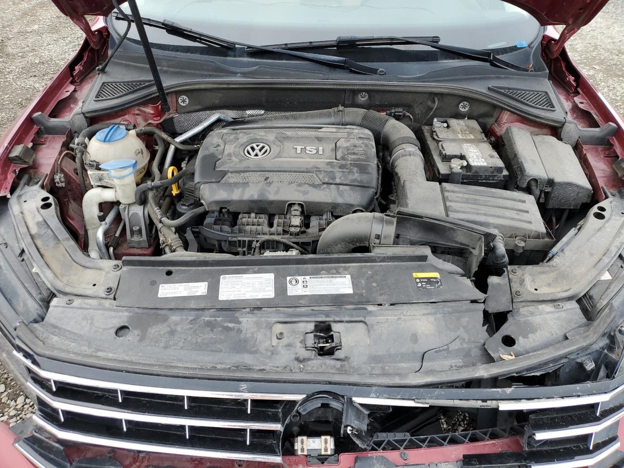 2017 VOLKSWAGEN Passat
