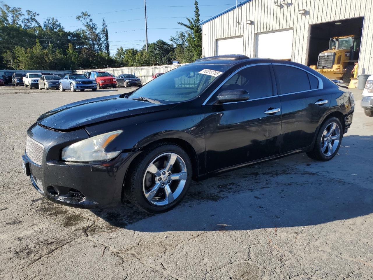 2013 NISSAN Maxima