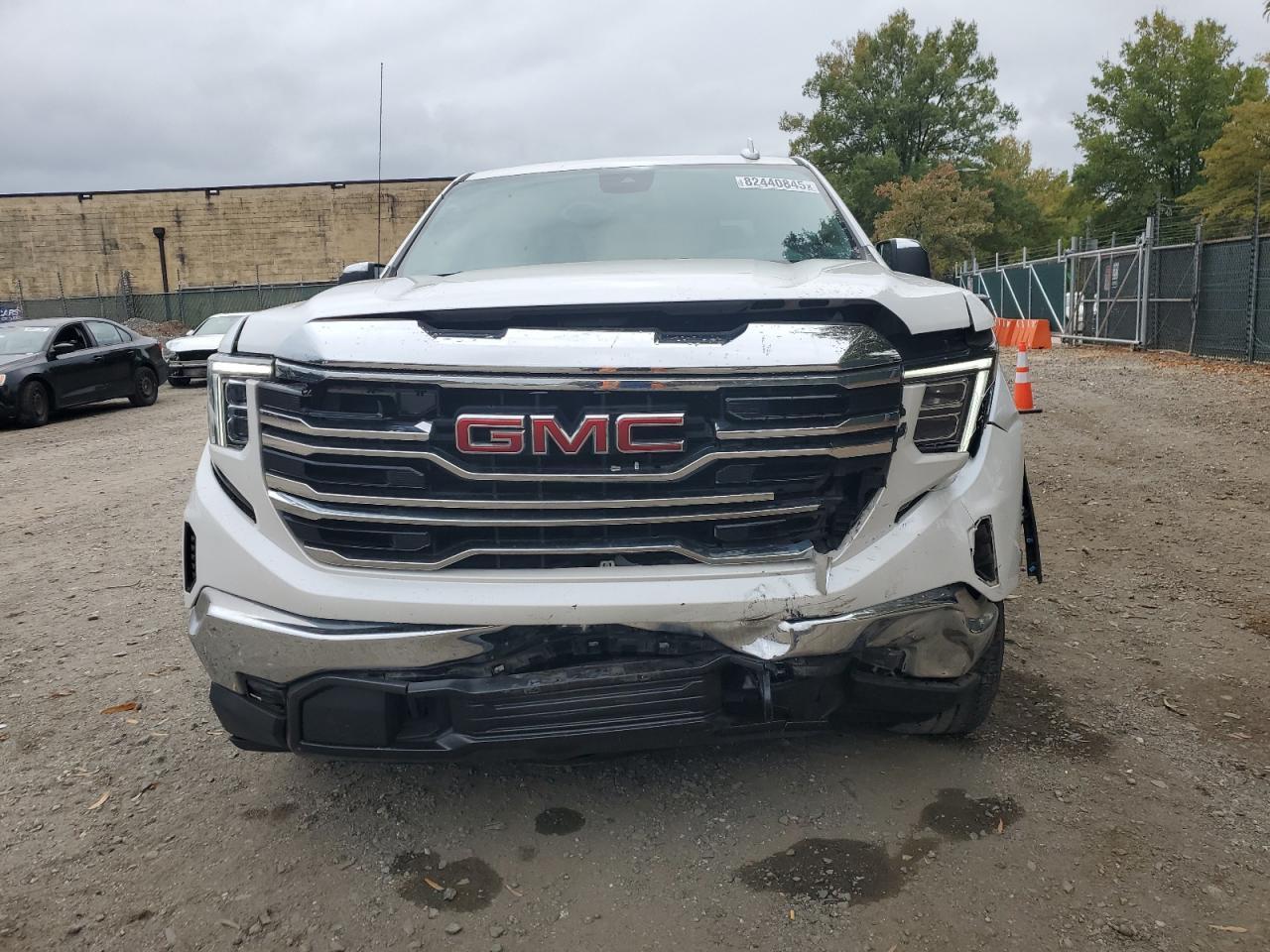 2023 GMC Sierra