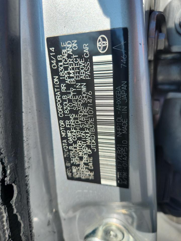 2014 TOYOTA Prius c