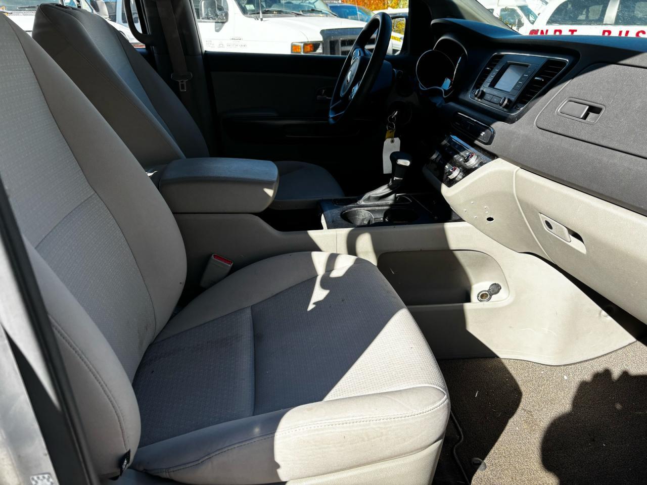 2017 KIA SEDONA