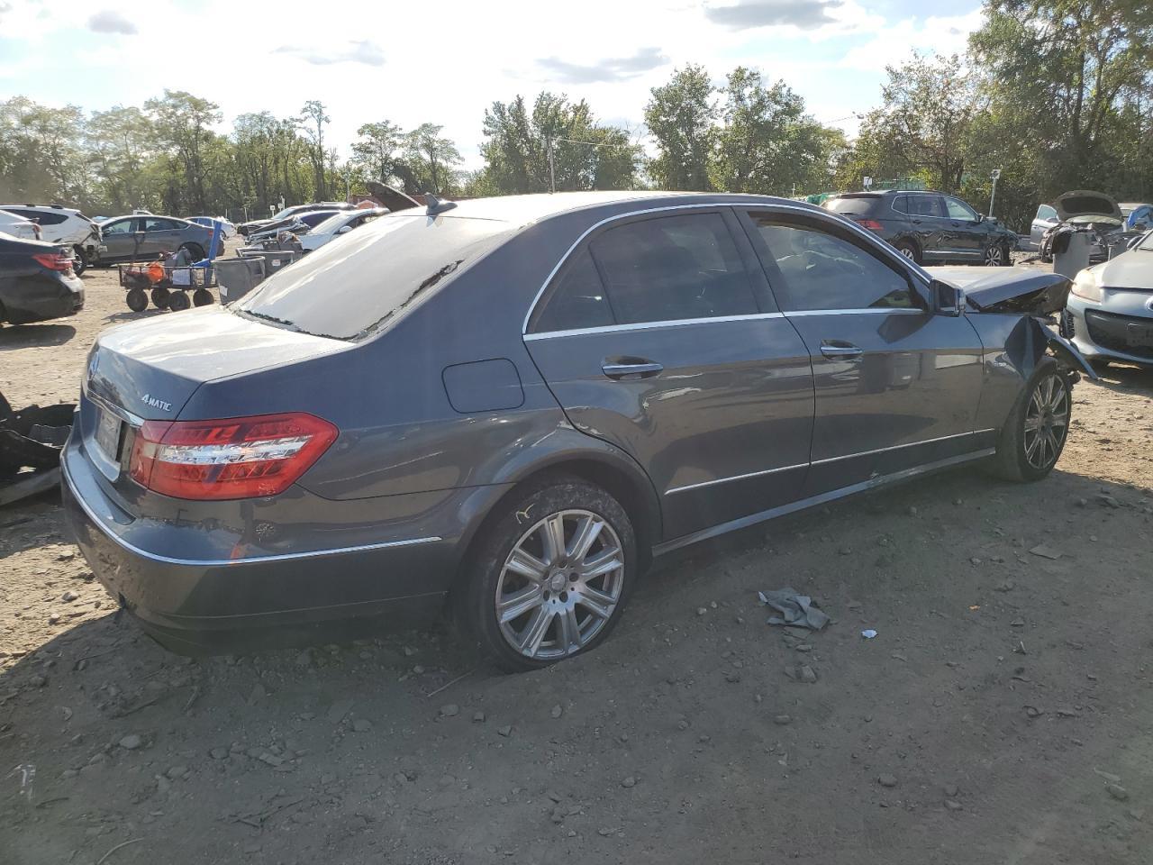 2012 MERCEDES-BENZ E-Class