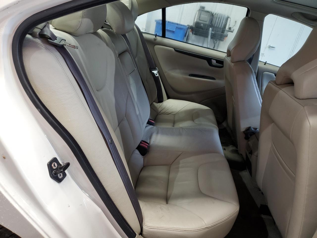 2002 VOLVO S60
