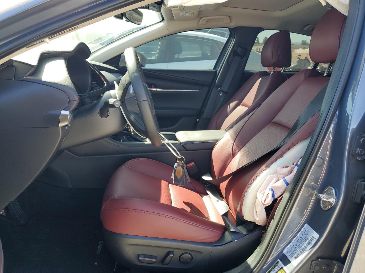 2025 MAZDA 3