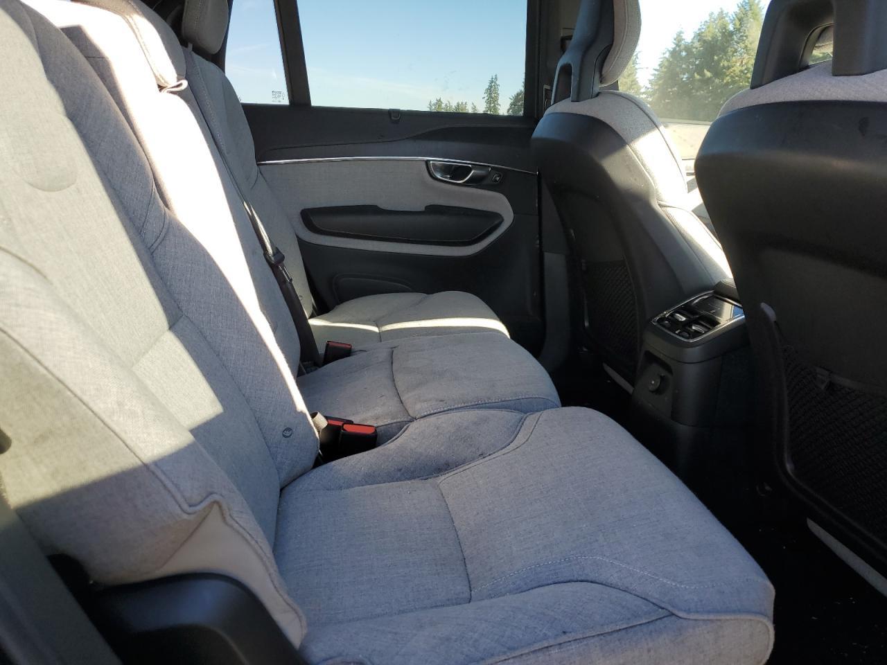 2021 VOLVO XC90